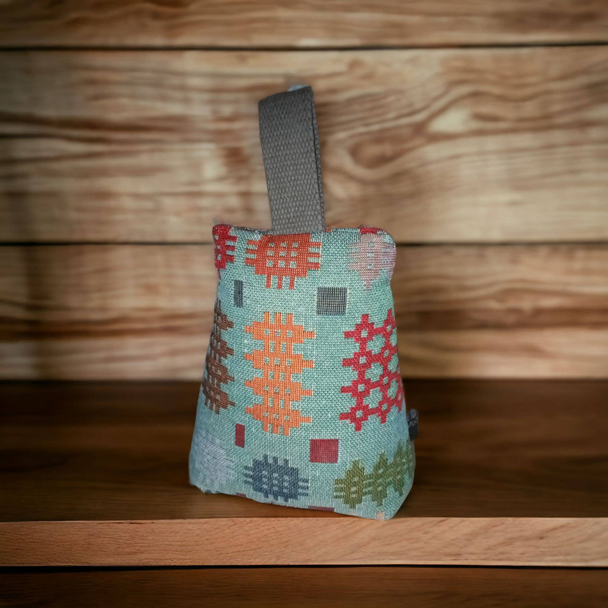 Welsh tapestry blanket design door stop Filled: Gold / Medium