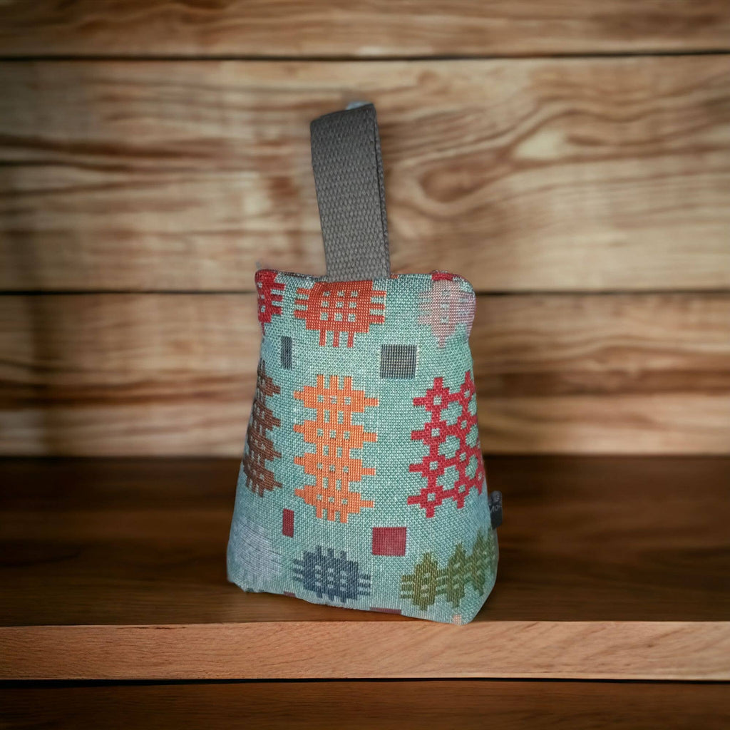 Welsh tapestry blanket design door stop Filled: Cream Multi coloured / Small