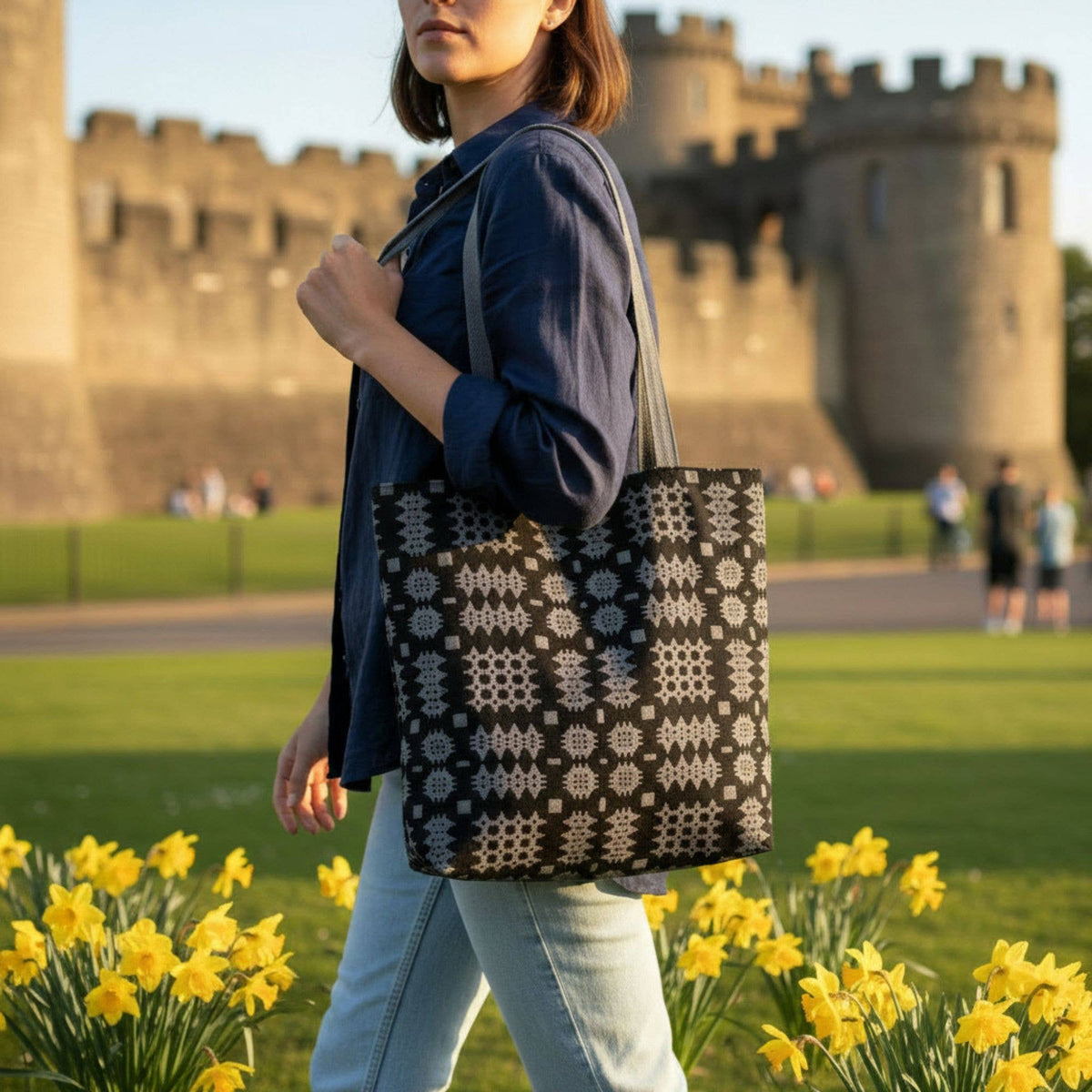 Black Welsh tapestry blanket design Tote Bag