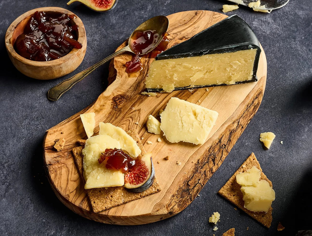 Snowdonia Cheese Company Black  Bomber 200g